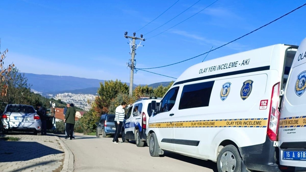 Araç içinde fenalaşan sürücü, hayatını kaybetti
