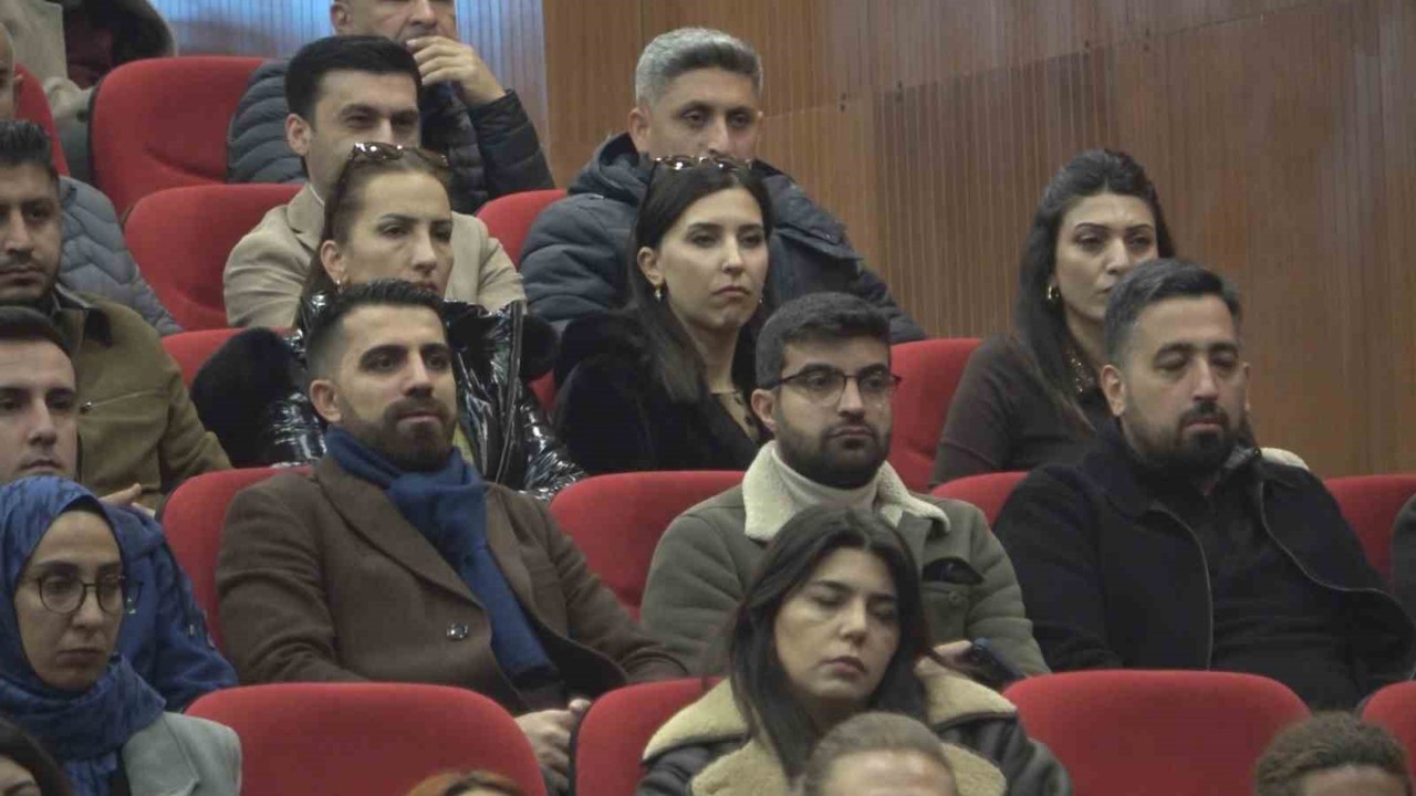 Diyarbakır’da "CİMER Uygulamaları, Vatandaşla Etkili İletişim ve Süreç Yönetimi Eğitimi" paneli düzenlendi
