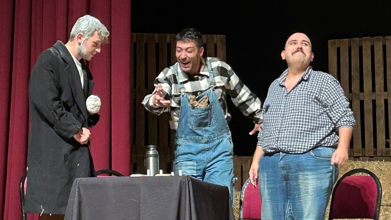 "Fareler ve İnsanlar" Yıldız Kenter Sahnesi’nde sanatseverlerle buluştu
