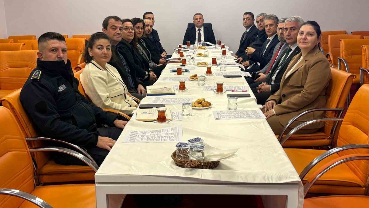 Eğirdir’de bağımlılıkla mücadele ve intiharı önlemede kurumlar güç birliği yaptı
