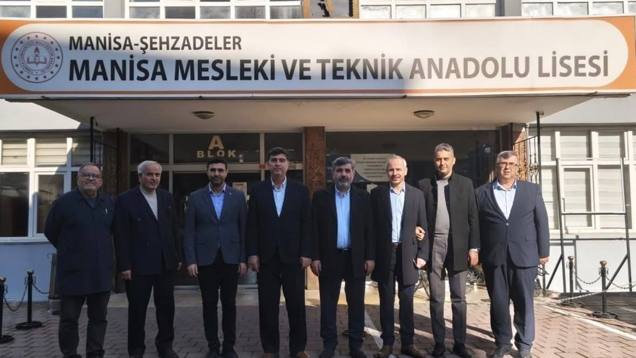 Eğitimcilerin sesi Şehzadeler’de yükseldi
