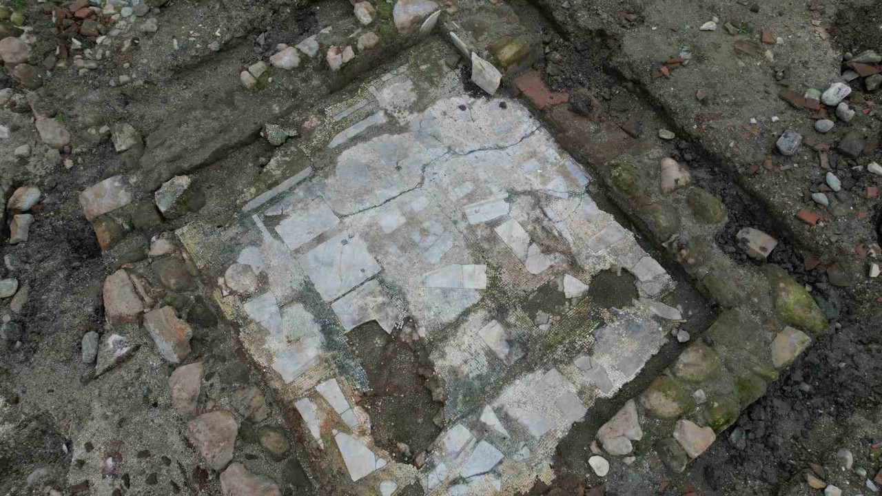 Sapanca Gölü’nde Bizans’a açılan kapı: Kalıntılar, stratejik bir yapının parçası olabilir
