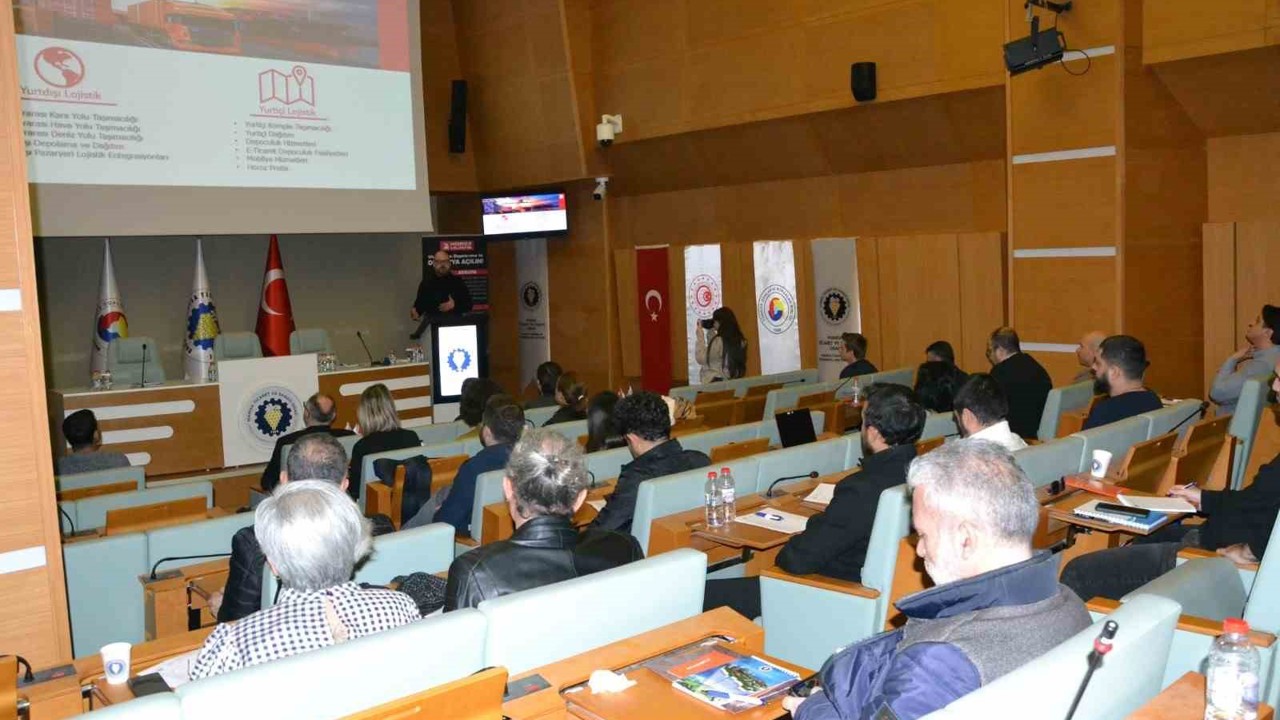 Manisa’da firmalara e-ihracatla küresel pazarlara açılma anlatıldı

