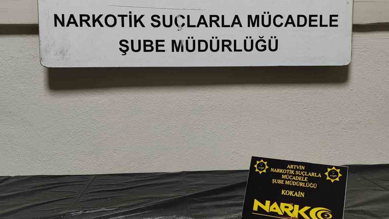Artvin’de 147 gram kokain ele geçirildi
