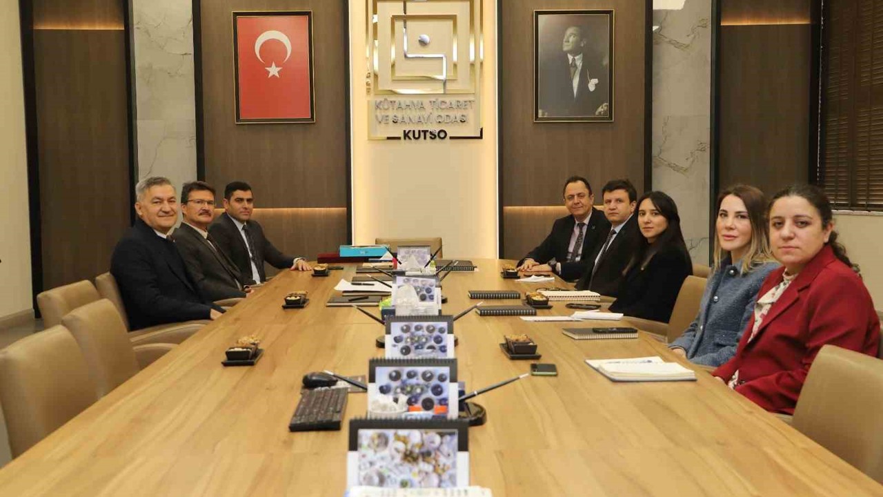 Kütahya’da mesleki eğitimin geliştirilmesine yönelik istişare toplantısı
