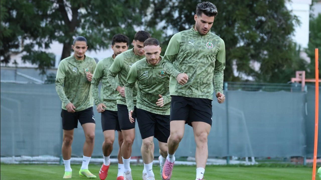 Alanyaspor, Fatih Karagümrük maçı hazırlıklarına başladı
