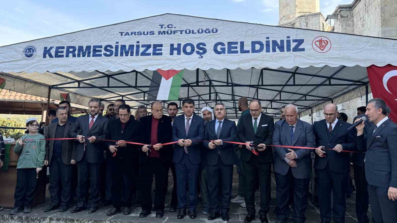 Tarsus’ta Gazze’ye destek amaçlı hayır çarşısı kuruldu
