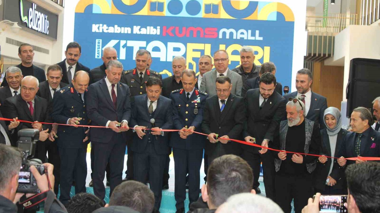 KUMSmall Kitap Fuarı açıldı
