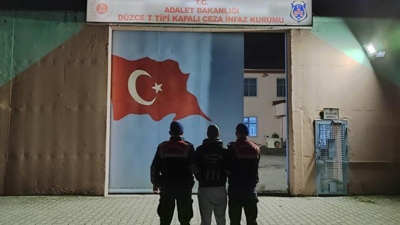 Aranan 10 kişi jandarma tarafından yakalandı
