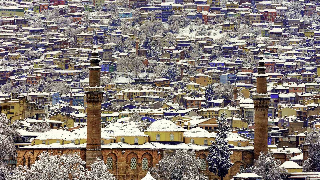 Bursa Ulu Cami dünya finalinde "Viki Anıtları Seviyor"da Türkiye birincisi oldu
