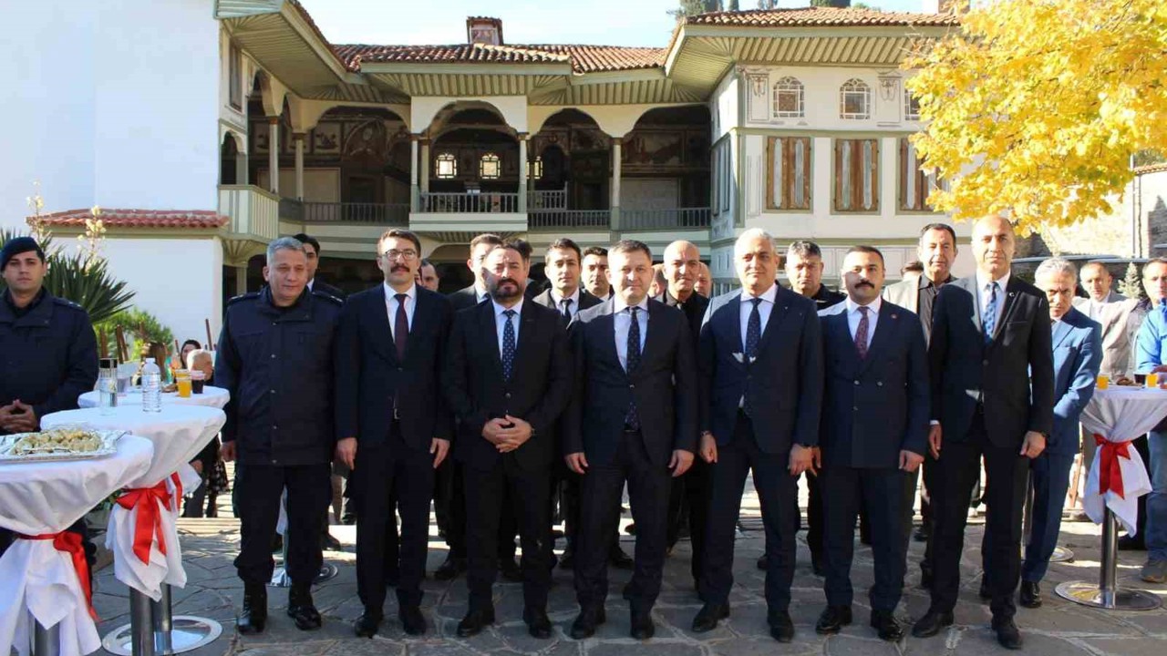 Hükümlülerin el emeği göz nuru ürünleri görücüye çıktı
