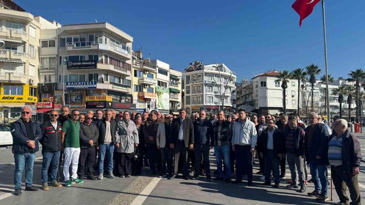 Marmaris Kordon Caddesi taksicilerinden belediyeye tepki

