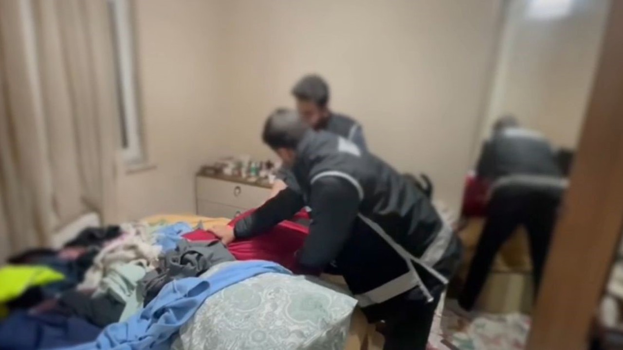 40 yıl hapis cezasıyla aranıyordu, gardıroptan çıktı
