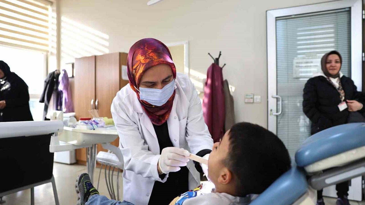 Erenler Belediyesi, 2025 yılında 4 bin 406 vatandaşa derman oldu
