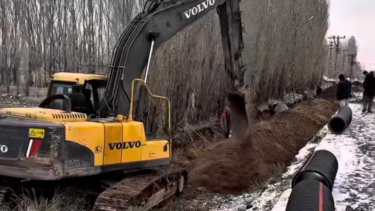 Patnos Belediyesi saha çalışmalarını sürdürüyor
