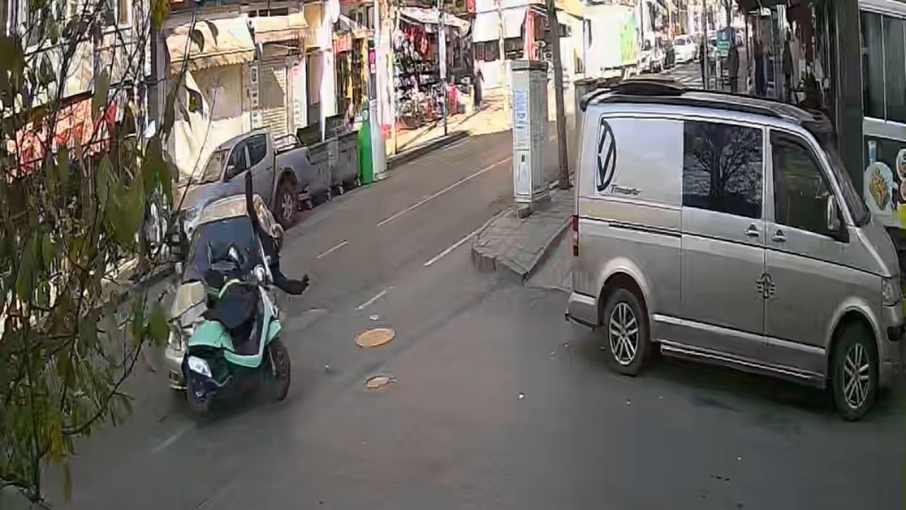 Çorlu’da otomobille motosiklet kafa kafaya çarpıştı: 1 yaralı
