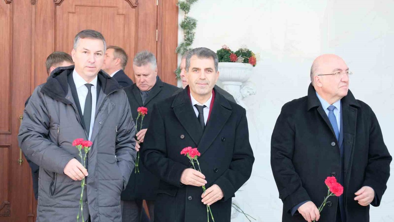 Rus Büyükelçi Karlov Ankara’da anıldı
