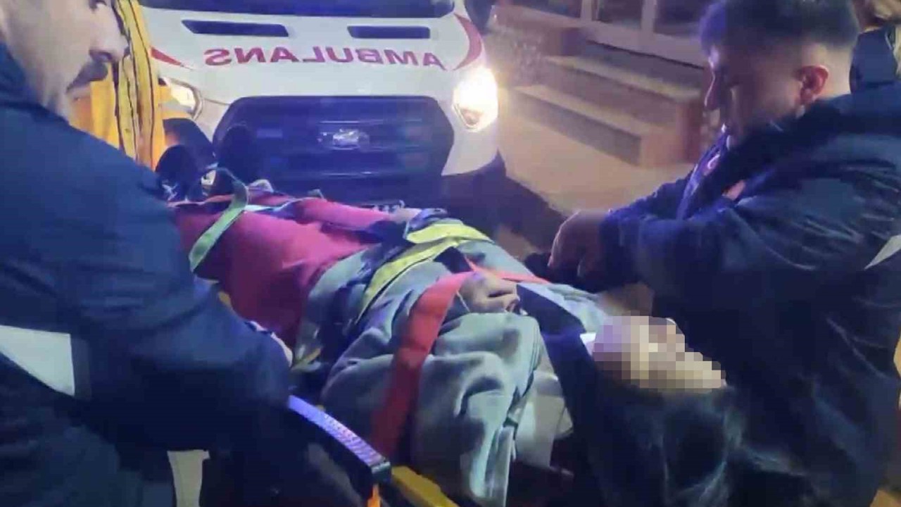 Üçüncü kattan ikinci katın balkonuna düşen çocuk ağır yaralandı
