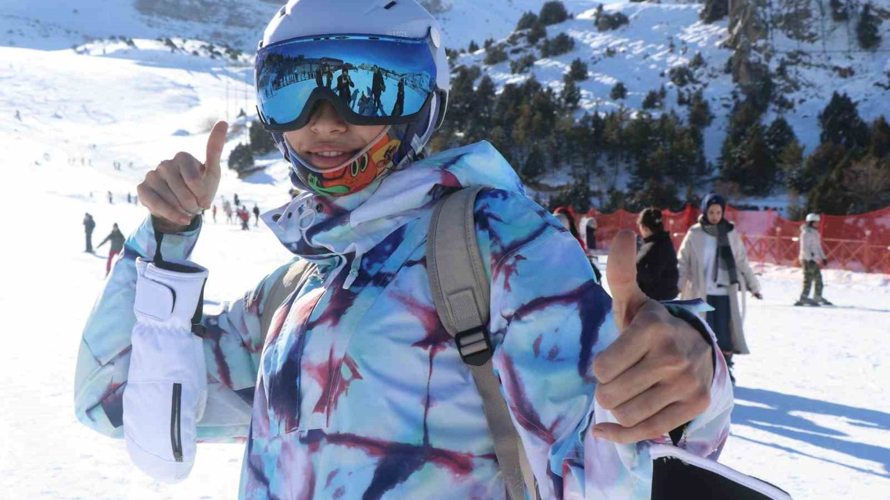 Kayak merkezlerinde kar kalınlığı açıklandı: Palandöken 55, Ergan 2 santimetre
