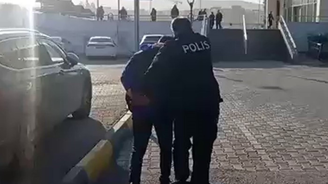 Vatandaşları ev vaadiyle dolandıran şahıs tutuklandı
