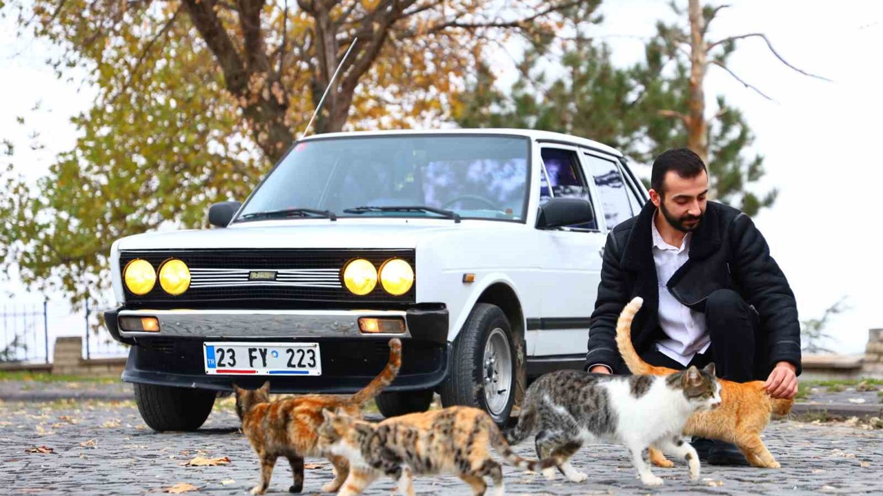 "Horoz" lakaplı bu araca galoşsuz binmek yasak
