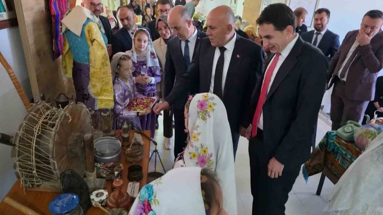 Hisarcık’ta miniklere yerli malı kullanımının ülke ekonomisine katkıları anlatıldı
