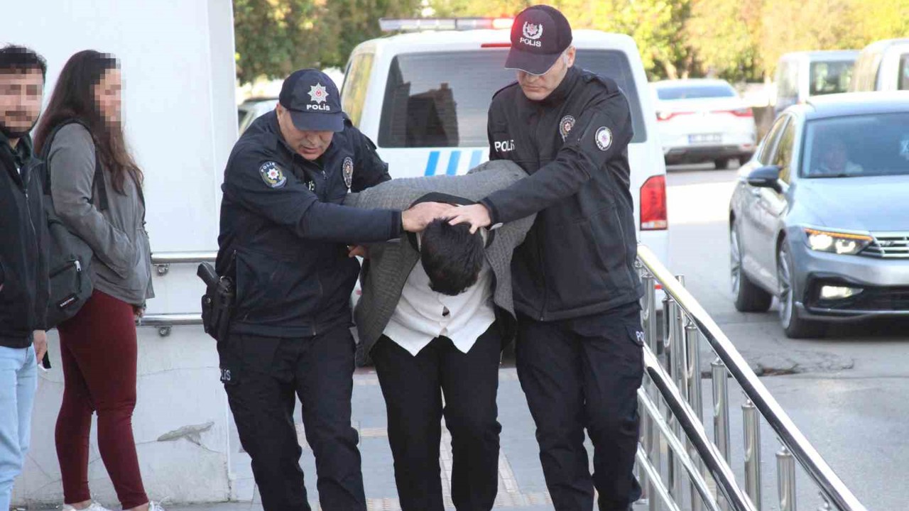 Dolmuşçuya tehditler savuran PTT kargo şoförü adli kontrolle serbest bırakıldı
