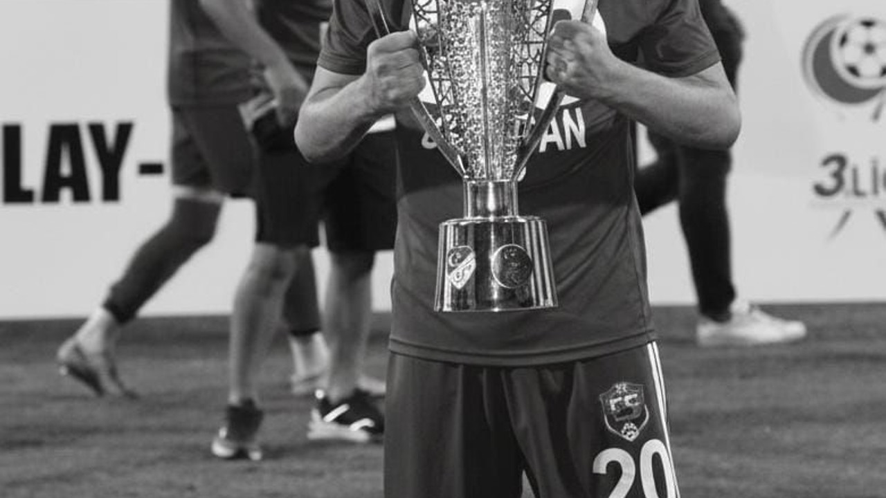 Silahlı saldırıya uğrayan Erzincansporlu eski futbolcu hayatını kaybetti
