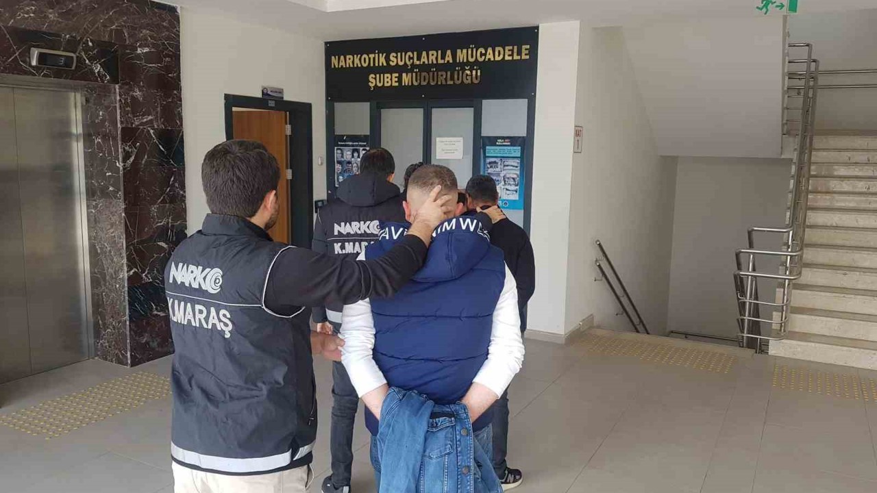 Kahramanmaraş’ta 13 bin 720 adet sentetik ecza ele geçirildi
