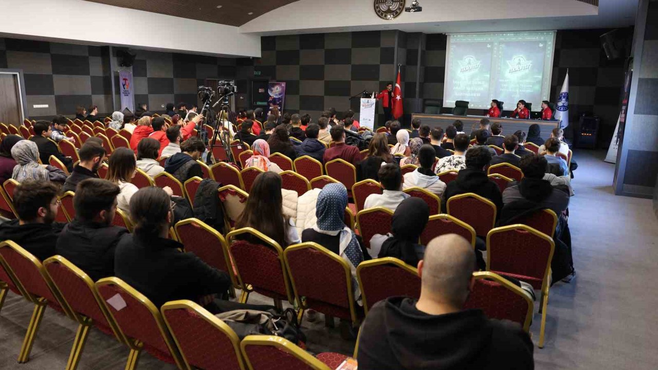 Elazığ’da gençler "Proje Yazma" eğitiminde buluştu
