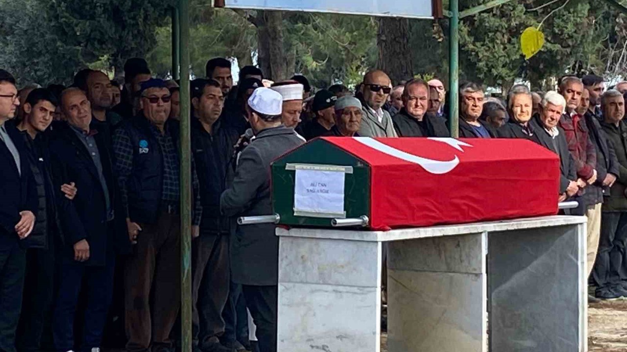 Antalya’daki baba ocağına izne gelen 23 yaşındaki yedek subay hayatını kaybetti
