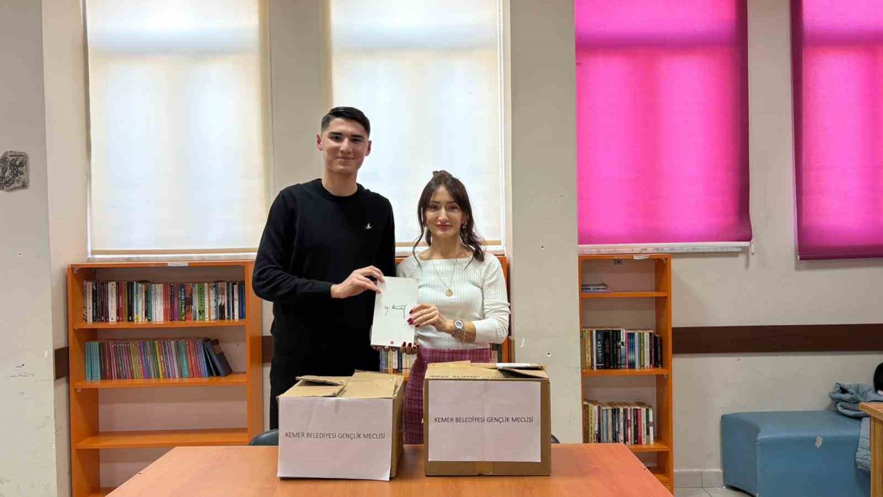 Kemer Belediyesi Gençlik Meclisi’nden anlamlı bağış
