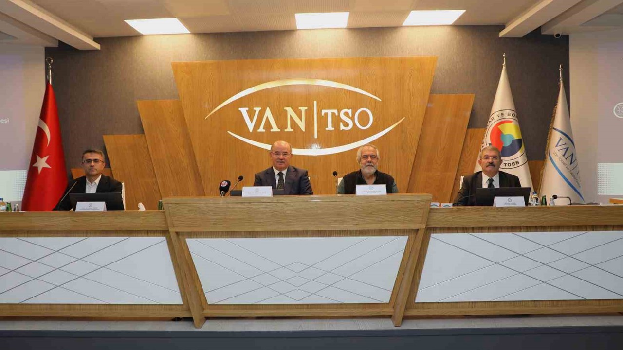 Türkiye’de barışın toplumsal, siyasal ve ekonomik boyutları masaya yatırıldı
