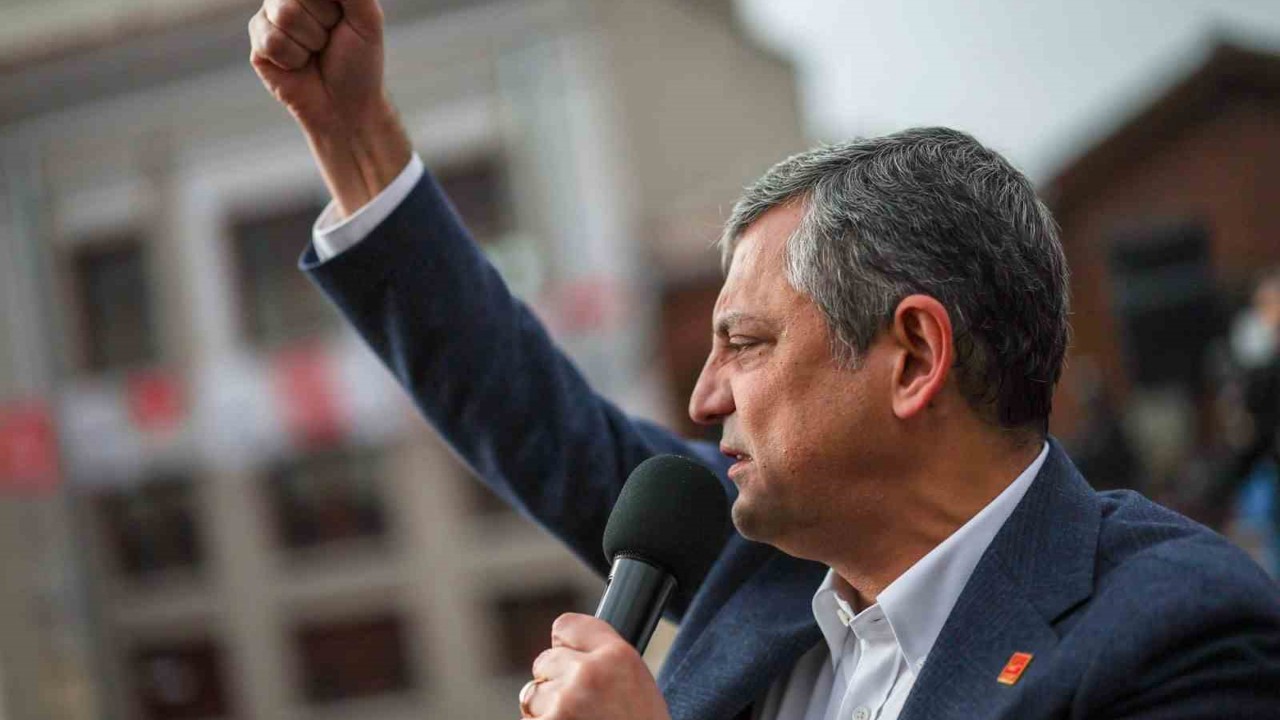 CHP lideri Özel: "Bu darbeciler de günü gelince Edirne’den kaçmak isterlerse Meriç’ten Dedeağaç’a size emanet"
