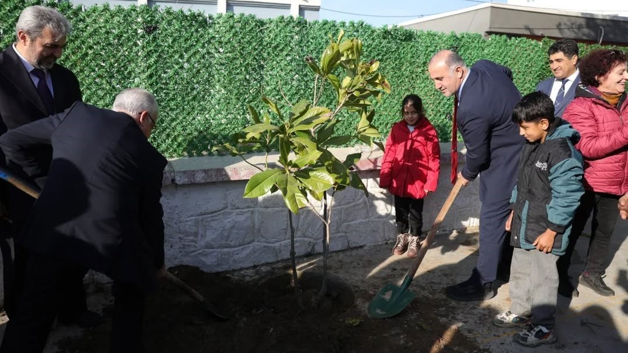 Başkan Kaya: "Her fidan yarınlara bırakılan yeşil miras"
