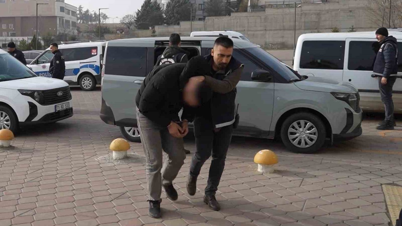 Kırıkkale’de "kız meselesi" iddiasıyla çıkan silahlı kavgaya karışan 6 şüpheli adliyede
