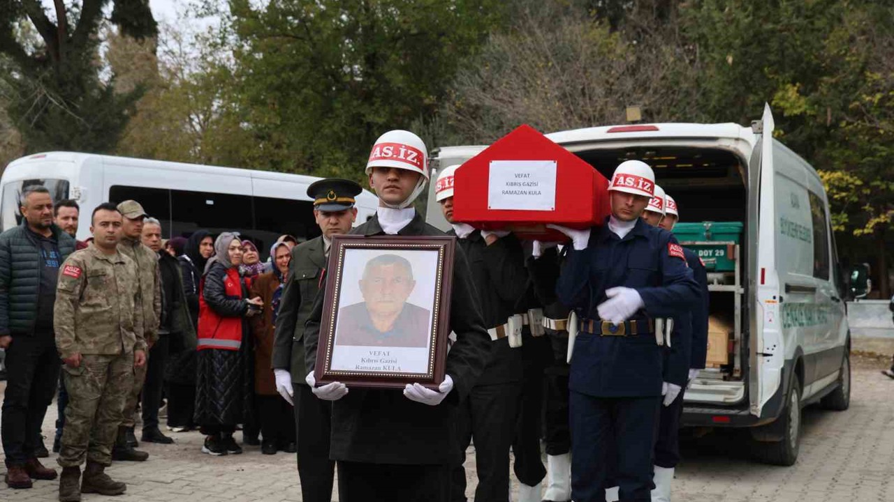 Kıbrıs Gazisi son yolculuğuna uğurlandı
