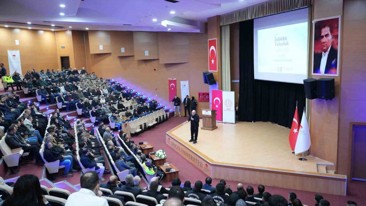 Bingöl’de gençlere ve ailelere yönelik farkındalık konferansları düzenlendi
