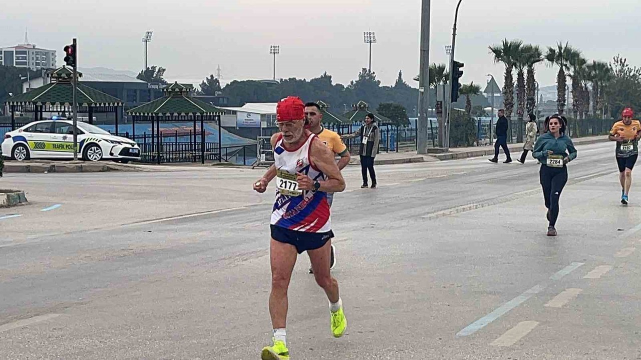 Osmaniye Uluslararası Yarı Maratonu renkli görüntülere sahne oldu
