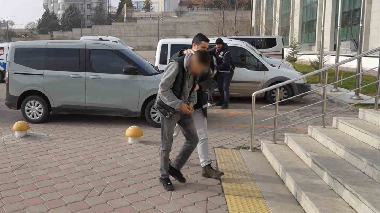 Kırıkkale’de 3 kişinin yaralandığı silahlı kavgaya karışan 6 şüpheliye adli kontrol
