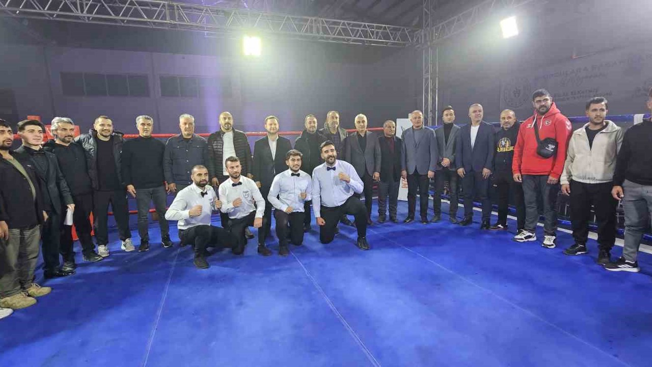 Tatvan’da Uluslararası Muaythai Şampiyonası düzenlendi
