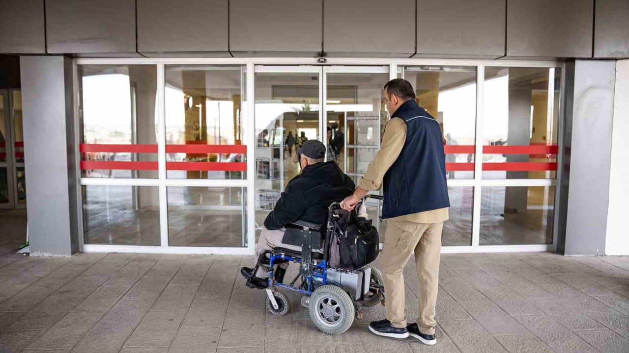 Gölbaşı Belediyesinden engelli ve hasta vatandaşlara ücretsiz nakil hizmeti
