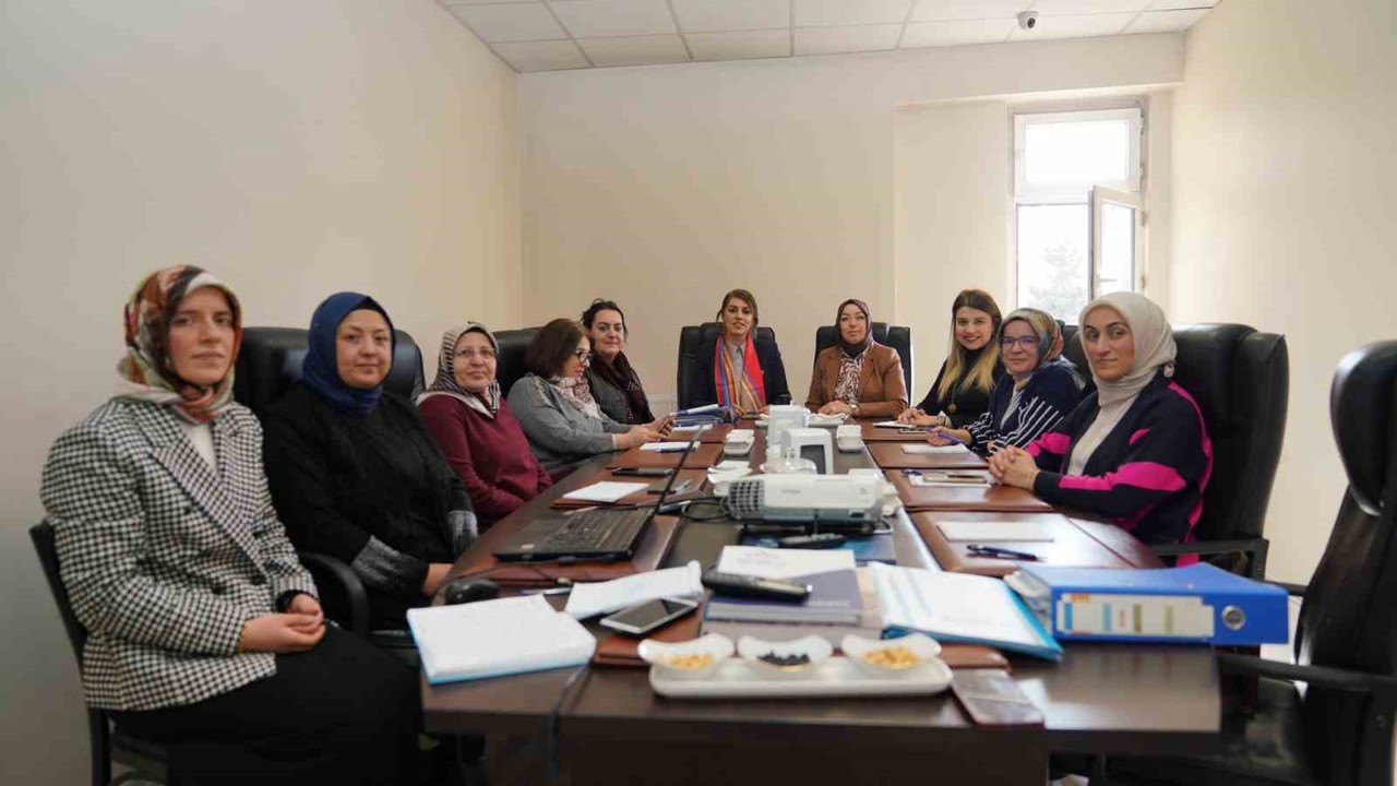 Kadın Girişimciler Kurulu yoğun gündemle toplandı
