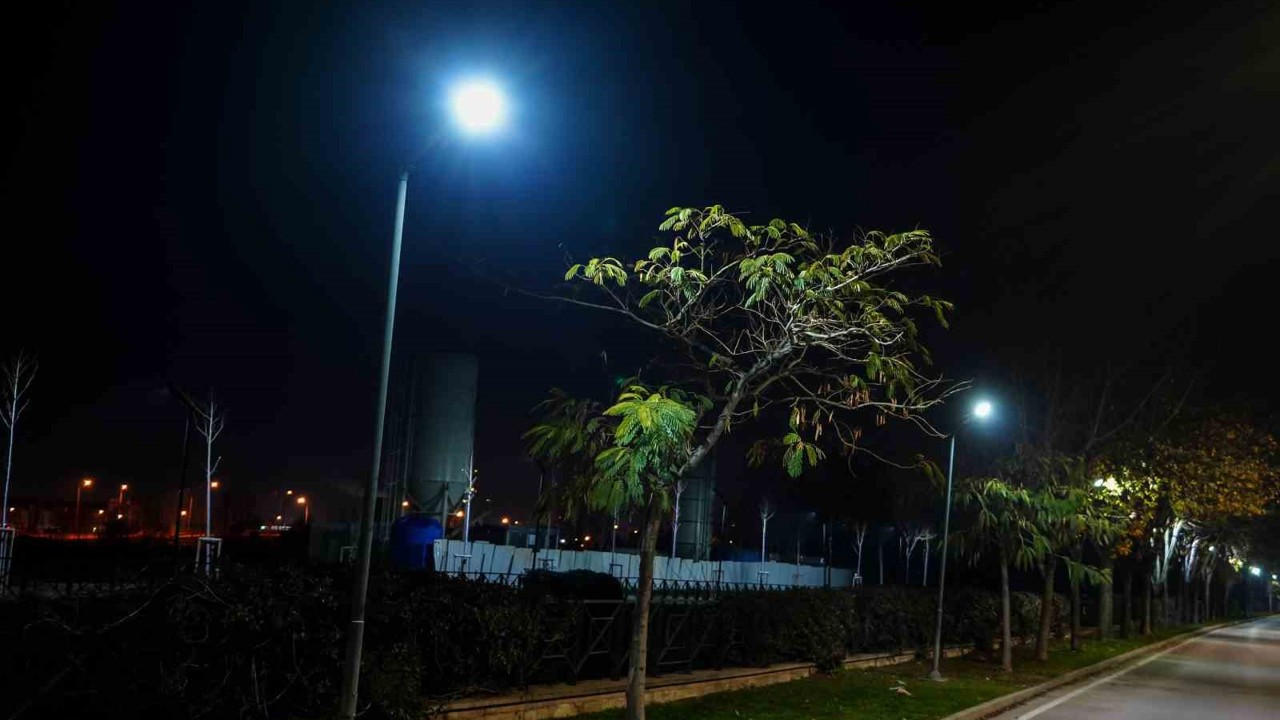UEDAŞ, sokak lambalarında led dönüşüm sürecini başlattı
