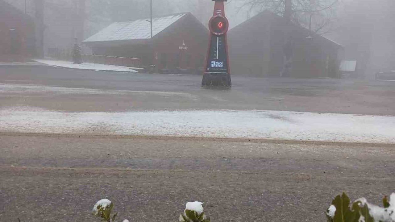 Samanlı Dağları’nın zirvesinde kar yağışı devam ediyor
