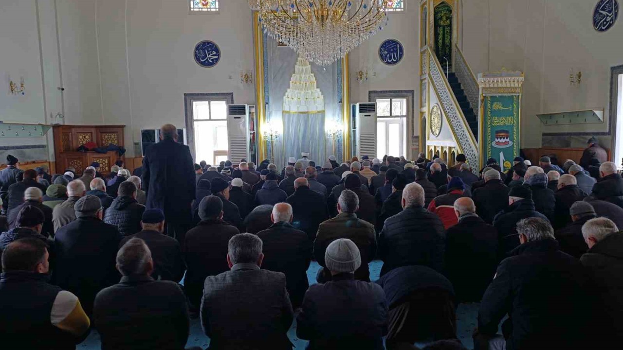 Eskişehir’de yaşayan Bilecikliler, şehitler için dua etti
