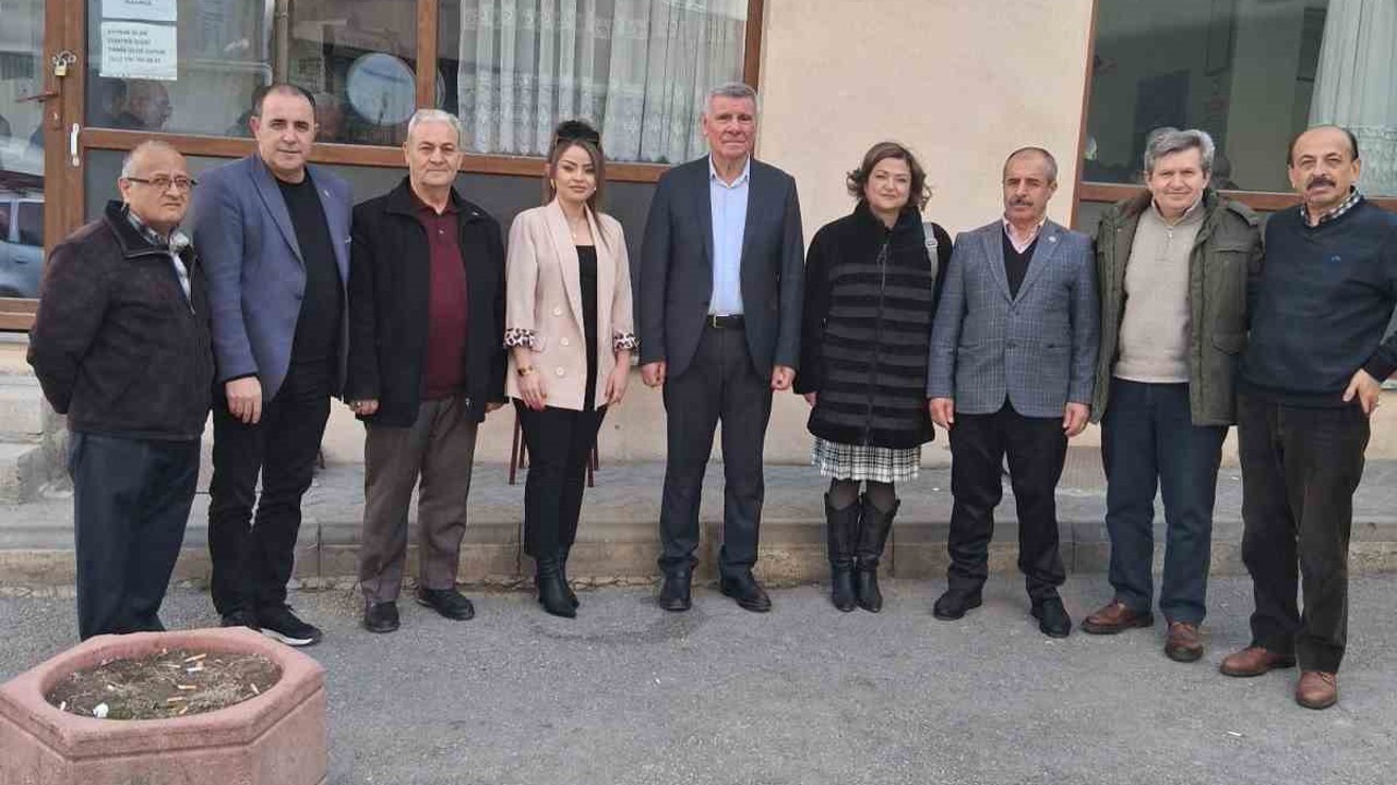 Sivrihisarlı mahalle muhtarları bir araya geldi
