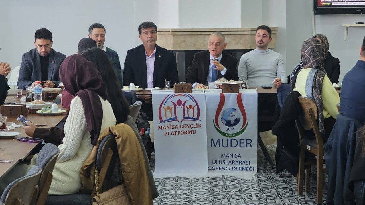 Prof. Dr. Hüseyin Aktaş geleceğin liderleriyle buluştu
