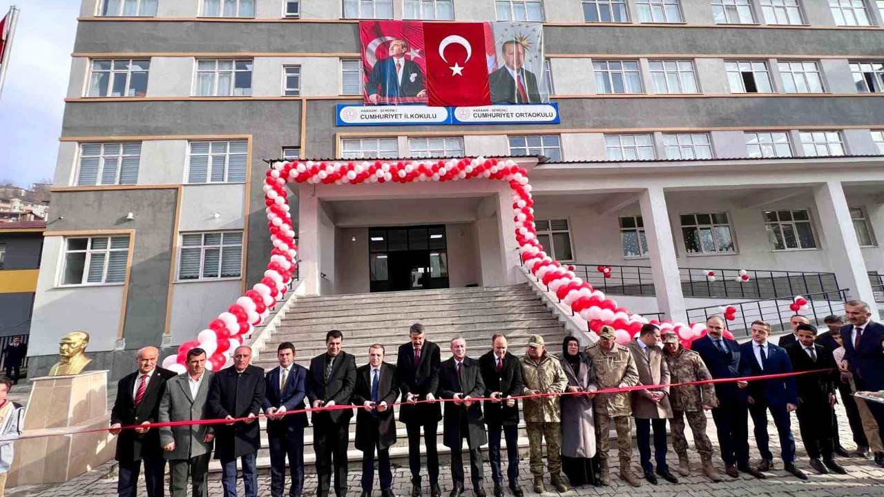 Şemdinli’de 24 sınıflı okul ile aile sağlığı merkezi açıldı
