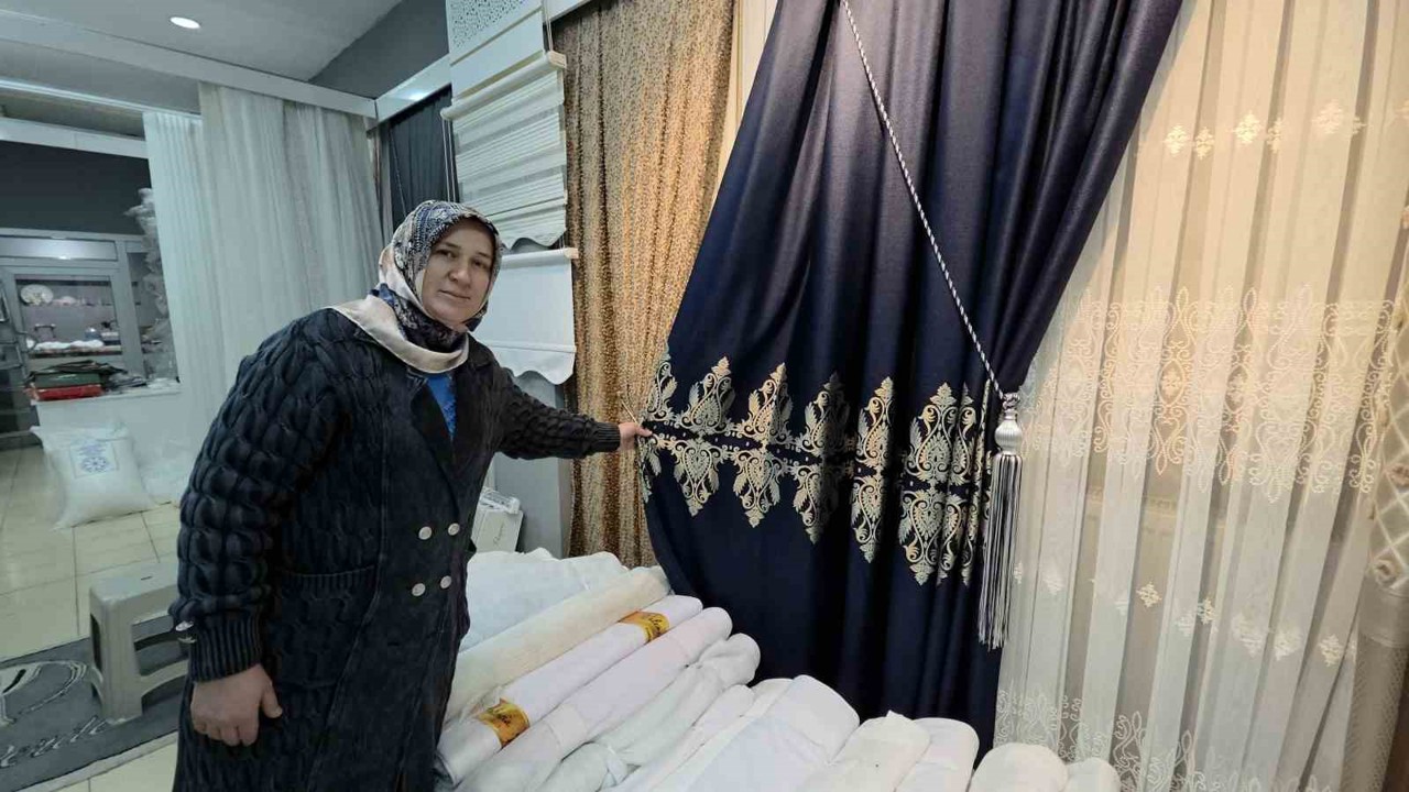 Kütahya’da Osmanlı motifli perdelere yoğun ilgi
